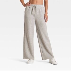 All In Motion™ Women's Airy Sleek Wide Leg Sweatpants - Heathered Gray L